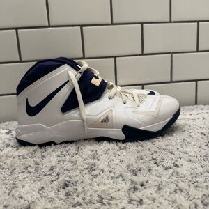 Men’s Nike Lebron James - Basketball Shoes